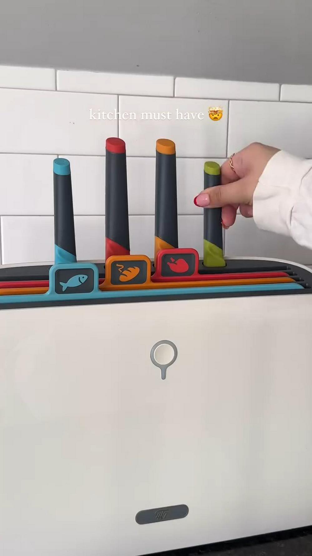 Amazon kitchen must have 🤯  This smart cutting board set comes with 4 knifes and boards with different colors, one for each type of food like seafood, chicken, bread and veggies/fruits. The storage has a UV light to disinfect and dry in high temperature. It also comes with a knife sharperner🙌🏼

✨Comment LINKS and I will dm you the link or you can also find it on my amazon storefront✨

#kitchen #kitchenfinds #kitchengadgets #gadgets #amazon #amazonfavorites #amazonfinds #amazonmusthaves #asmr #asmrsounds #cuttingboard #giftideas #explore 

kitchen finds, kitchen gadgets, amazon finds, amazon favorites, amazon must haves, amazon kitchen, asmr reels, christmas gift ideas, trendy reels, cool gadgets