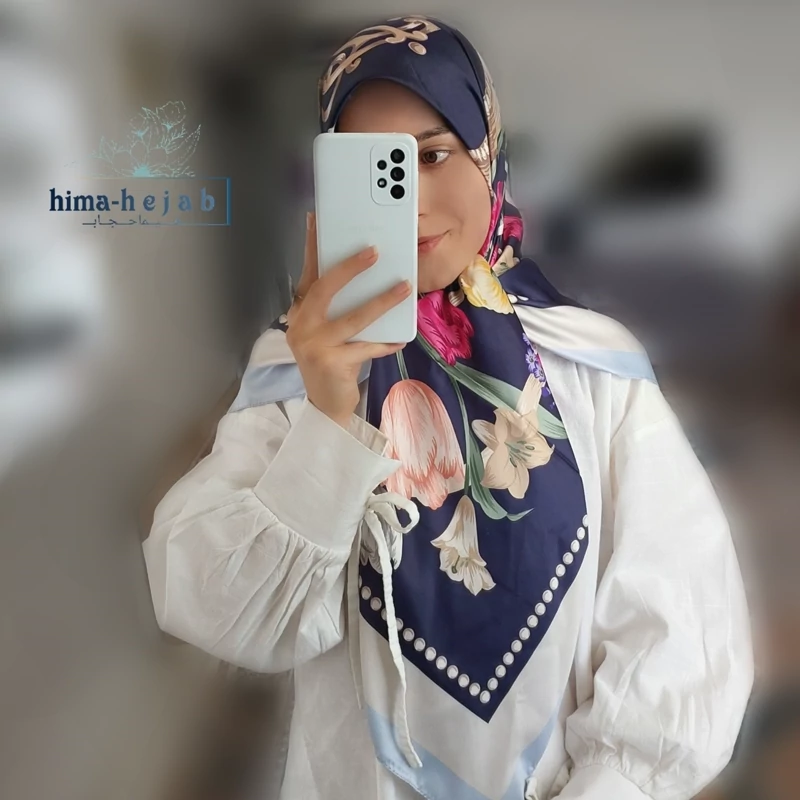 روسری ابریشم توییل سورمه ای شیک باکیفیت هـــــــــیماحـــــجـاب، تصویر ۱